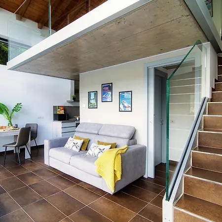 Luxury Little Gem On